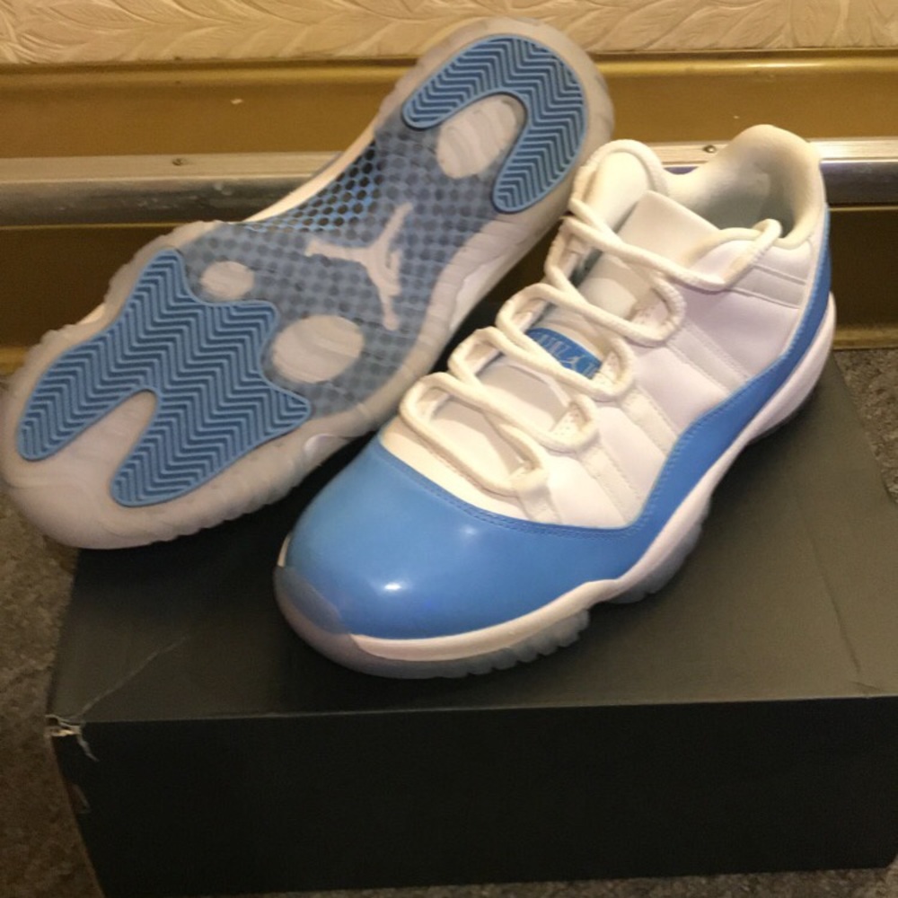 Jordan Retro 11 Low “UNC”